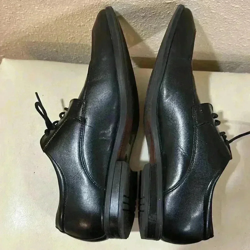 Nunn Bush lace up dress shoes size 8